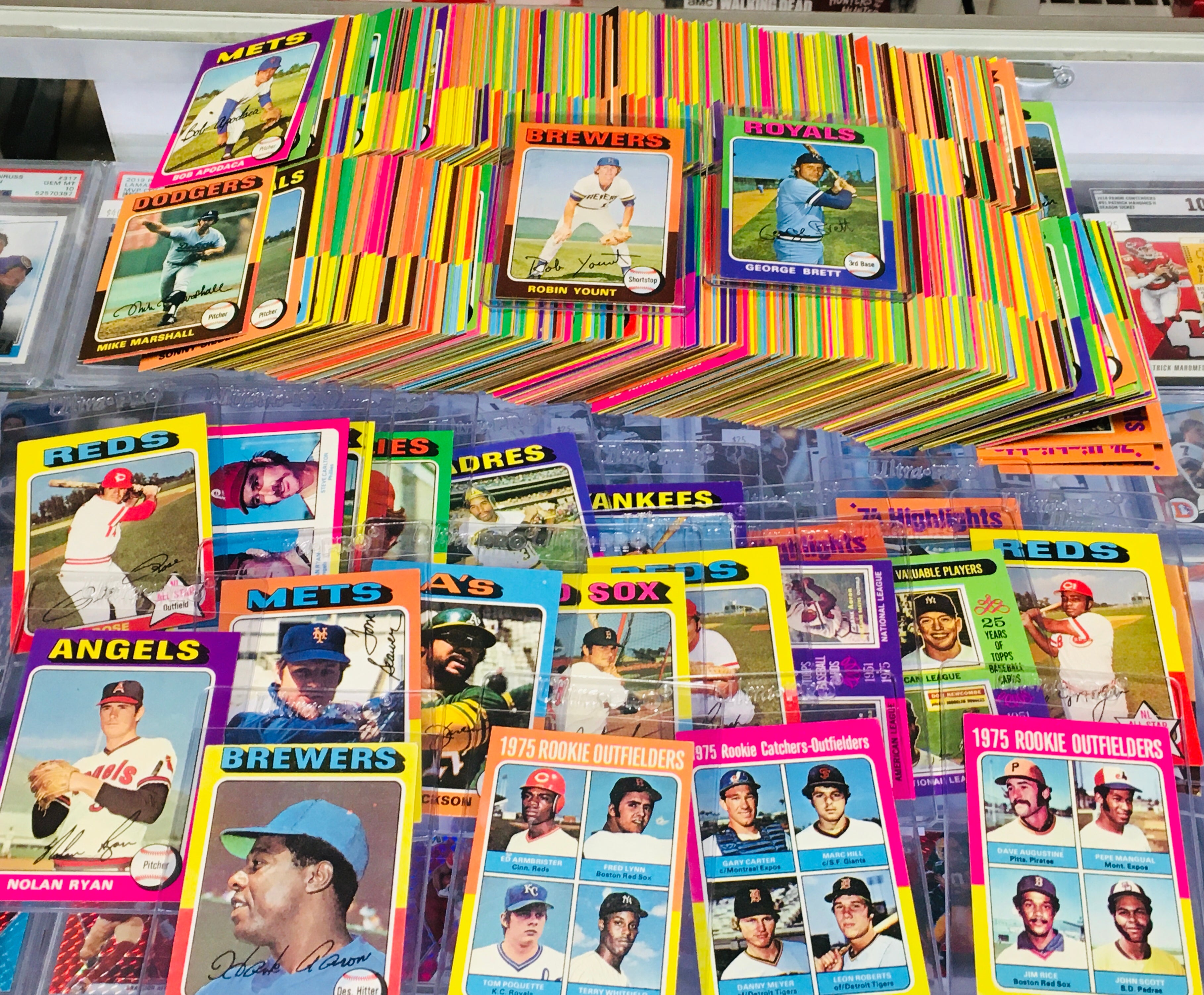 1975 Topps Baseball Complete Set of (660) Cards with George Brett